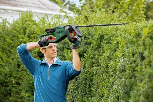 Триммер для живой изгороди Bosch UniversalHedgeCut 18V-50