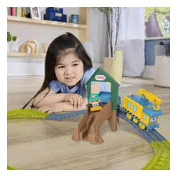 Fisher Price Zestaw z lokomotywą z napędem Tomek i Przyjaciele Friends at Work