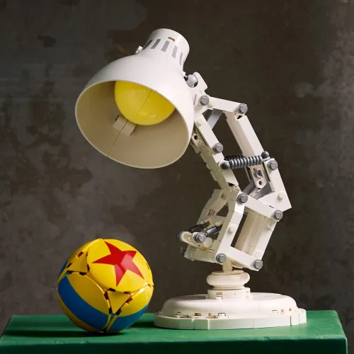 LEGO Klocki Disney 21357 Disney Pixar Luxo Jr.