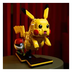 LEGO Pokemon 72152 Pikachu i Pokeball, zestaw klocków 18+