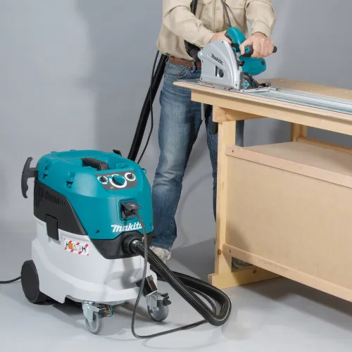 Промышленный пылесос Makita VC4210M