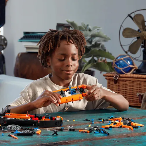 LEGO Technic спасательный корабль на воздушной подушке (42120)