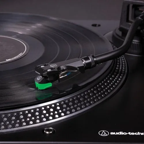 Виниловый проигрыватель Audio-Technica AT-LP120X (черный)