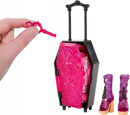 LALKA MONSTER HIGH STRASZYSEKRETY S7 Draculaura wakacje zestaw z walizką