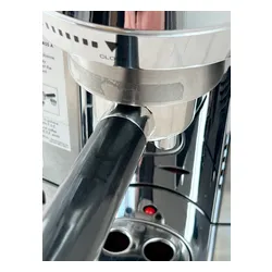 Kolbowy ekspres do kawy DeLonghi EC 850.M - outlet