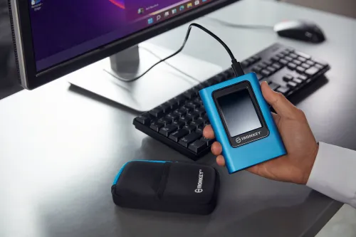 Dysk KINGSTON IronKey IKVP80ES 960GB SSD