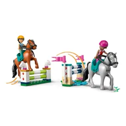 LEGO 42688 Friends Stadnina i szkółka jeździecka