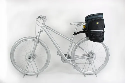 Sakwa SPORT ARSENAL Art. 550 S3