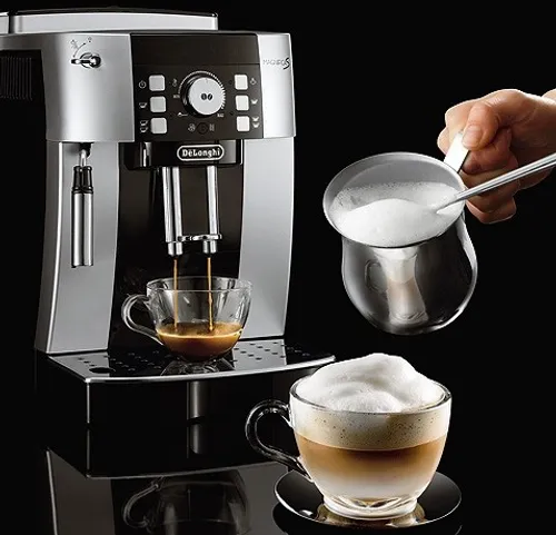 DeLonghi Magnifica ECAM Kahve makinesi 21.117 SB