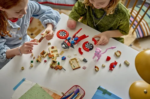 LEGO 72161 Pokémon SMART Play Poszukiwania Mitycznego Mew za pomocą drona