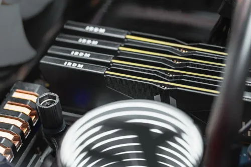 Pamięć RAM GoodRam IRDM DDR5 16GB 5600 CL36 Czarny