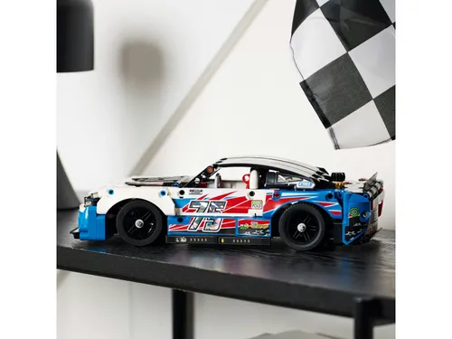 LEGO Technic 42153 yeni Chevrolet Camaro ZL1 Serisi NASCAR®