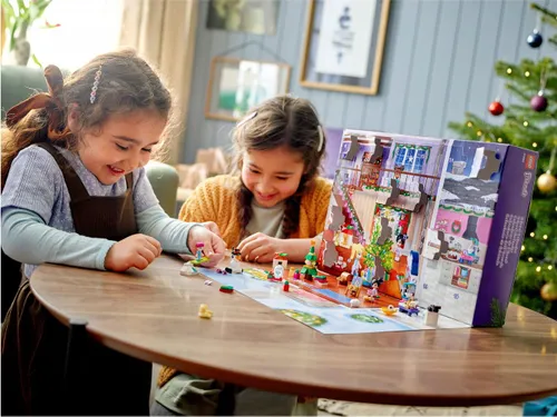 Конструктор Lego Friends календарь приключений (41690)