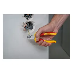 Zestaw szczypcy i wkrętaków BOSCH 1600A02NG3