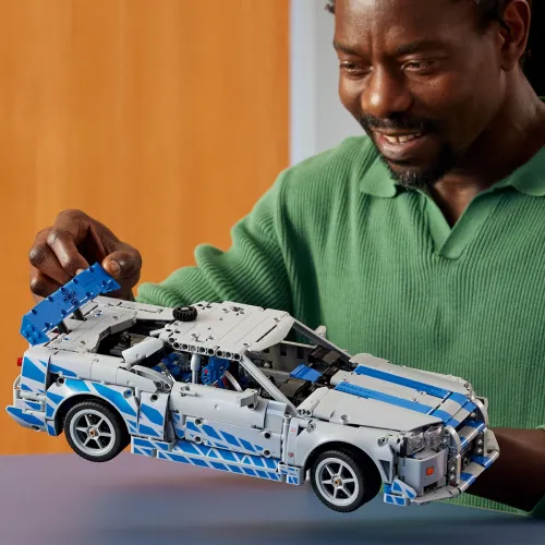 LEGO Klocki Technic 42210 Samochód Nissan Skyline GT-R (R34) z filmu Za szybcy, za wściekli