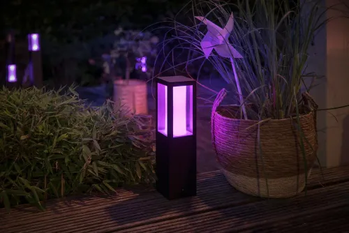 Zewnętrzna latarnia Philips Hue Outdoor Pedestal Light Black 17431/30/P7