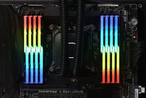 Pamięć G.Skill Trident Z RGB, DDR4, 32 GB, 4000MHz, CL18 (F4-4000C18D-32GTZR)