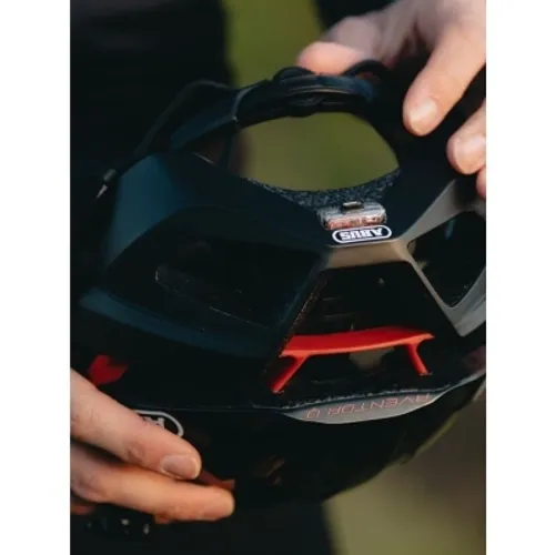 Kask rowerowy Abus Aventor Quin