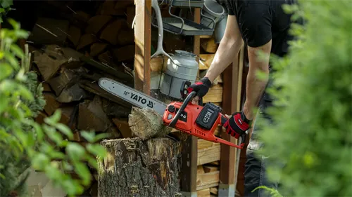 Pilarka łańcuchowa Yato YT-828131 2x4.0Ah