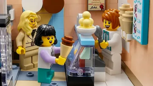 LEGO Ideas 21359 Итальянская Ривьера