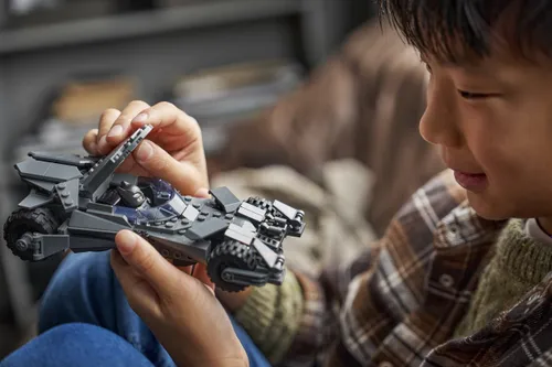 LEGO 76331 Super Heroes Batmobil z filmu Batman v Superman