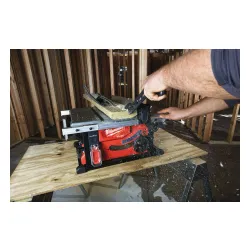 Milwaukee M18 FTS210-0 kesme makinesi kesme derinliği 63,5 mm