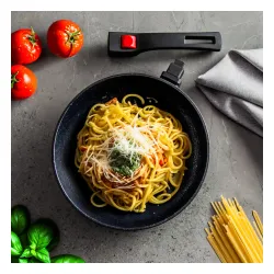 Patelnia nieprzywierająca z odpinaną rączką KORKMAZ ORNELLA 24 cm