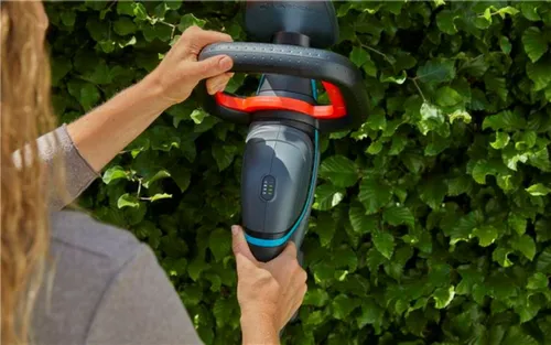 Nożyce akumulatorowe do żywopłotu GARDENA ComfortCut 50/18V P4A (z akumulatorem) 14730-20