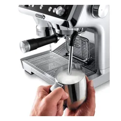 Ekspres DELONGHI La Specialista Prestigio EC9355.M