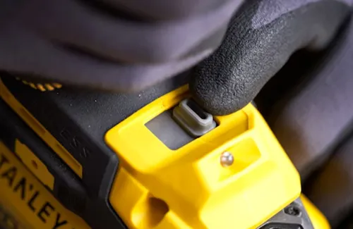 Klucz udarowy STANLEY V20 SFMCF940M1-QW