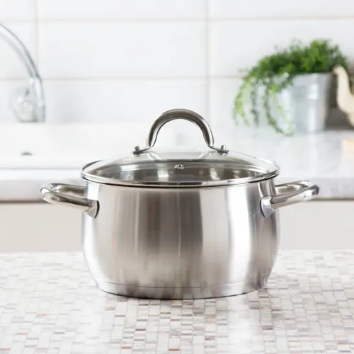 Garnek ze stali nierdzewnej z pokrywką SSW PROFI PLUS 3,6 l