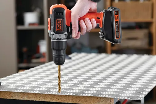 Wiertarko-wkrętarka BLACK&DECKER BCD003D2AMB + Zestaw 100 akcesoriów