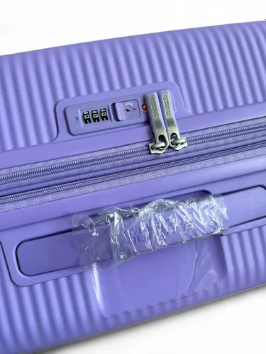 Walizka średnia Soundbox American Tourister - lavender - outlet