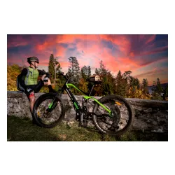 Kask rowerowy URBAN PRIME UP-HLM-EBK-BB Czarno-niebieski MTB (rozmiar L) + Magnetyczne okulary przeciwsłoneczne