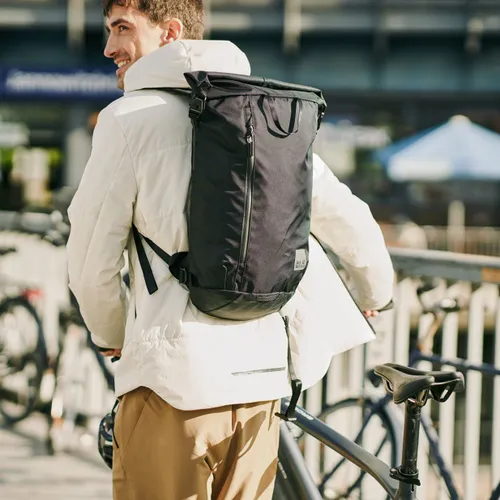 Plecak miejski Jack Wolfskin Helsinki Rolltop 18 l ultra black
