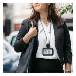 Uchwyt do karty ID ze smyczą Orbitkey Card Holder Pro - black