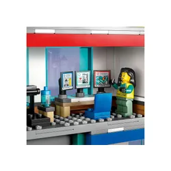 LEGO City 60371 ayrıcalıklı otopark