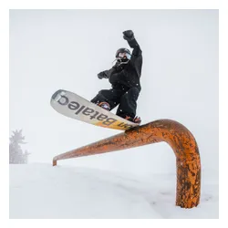 Deska snowboardowa damska Bataleon Push Up W