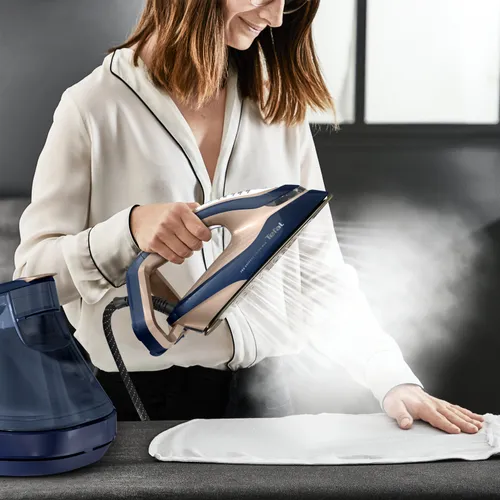 Generator pary TEFAL Pro Express Vision Max GV9910 z oświetleniem LED