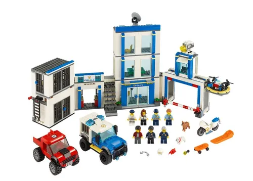 Конструктор Lego City 60246 полицейский участок