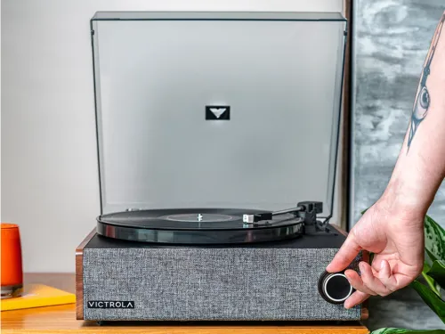 Gramofon Victrola Eastwood LP VTA-78-WLN-INT Manualny Napęd paskowy Bluetooth Orzech
