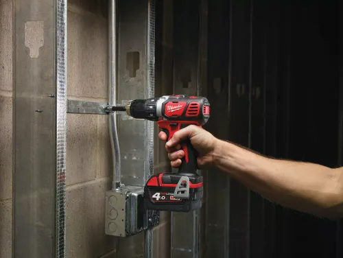 Milwaukee M18 BDD-402C Tornavida Matkabı