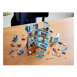 LEGO Marvel Walka o Wieżę Avengersów 76166