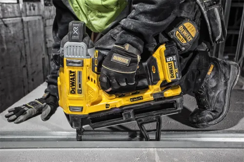 Gwoździarka do betonu DeWalt DCN890P2