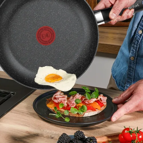 Zestaw patelni TEFAL Dark Essential G0069153 (3 elementy)