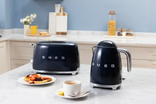 Toster Smeg TSF01NBEU Rozmrażanie 950W