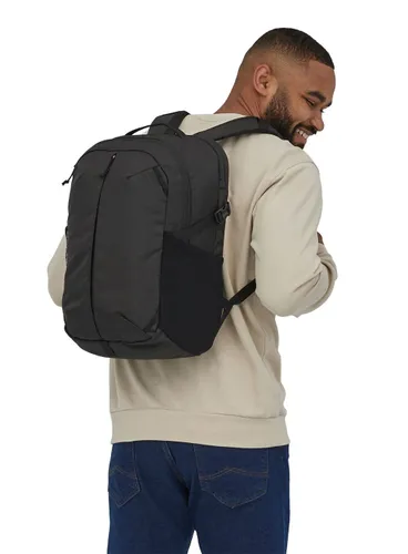 Городской рюкзак Patagonia Refugio Day Pack 26 L-black