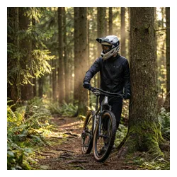 Kask rowerowy ATTABO State 1.0 full face srebrny