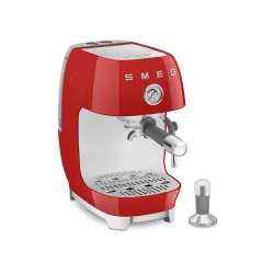 Ekspres kolbowy Smeg ECF03RDEU