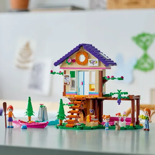 LEGO Friends Leśny domek 41679